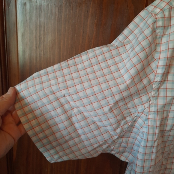 Duluth Trading Co COOLMAX Wrinklefighter short sleeve shirt relaxed fit 38919 - Picture 6 of 9